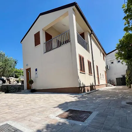 House Nina Σπίτι διακοπών Punat