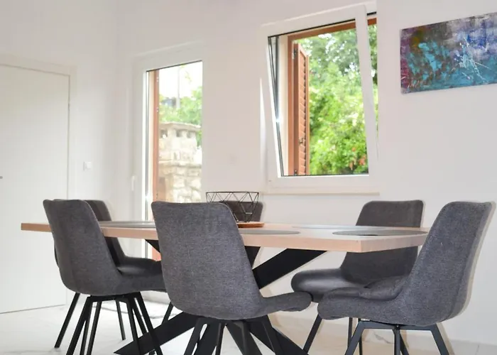 Prázdninový dům House Nina *