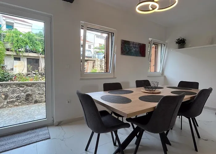 Prázdninový dům House Nina Punat